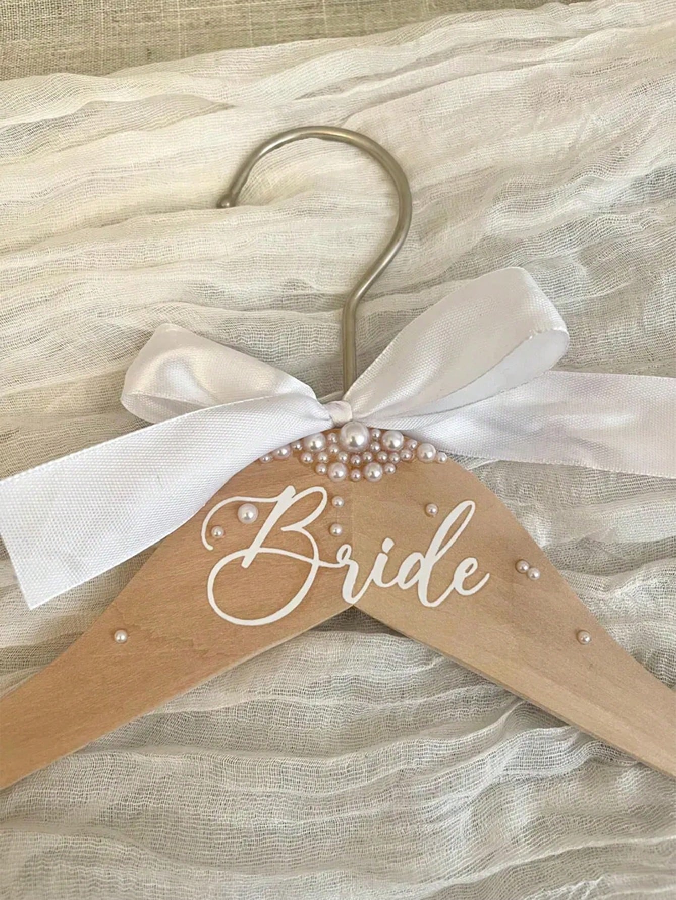 Wooden Bride  Hanger Faux Pear - Woodworking Women 评论和价格